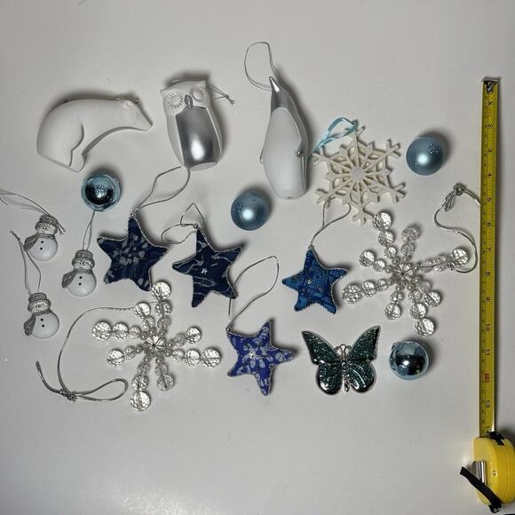 Lot of 17 Blue White and Silver Ornaments Christmas Tree Decorations - Picture 10 of 10